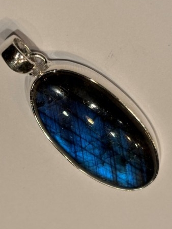 Flott stor Labradoritt i 925 sølv, str.35x18mm